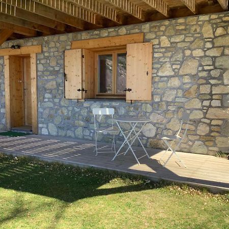 Appartement indépendant dans un beau chalet Egat Exterior foto