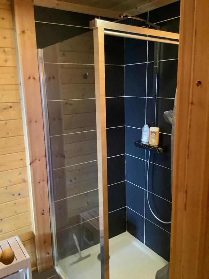 Appartement indépendant dans un beau chalet Egat Exterior foto
